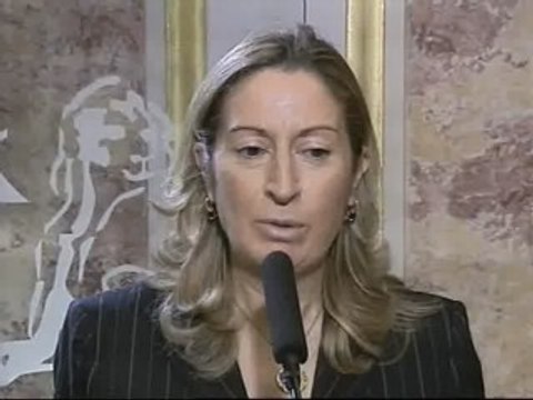 El PP pide la comparecencia de Conde Pumpido y Bermejo