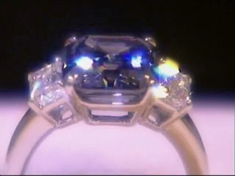 Un diamante azul se convierte en la gema más cara del mundo
