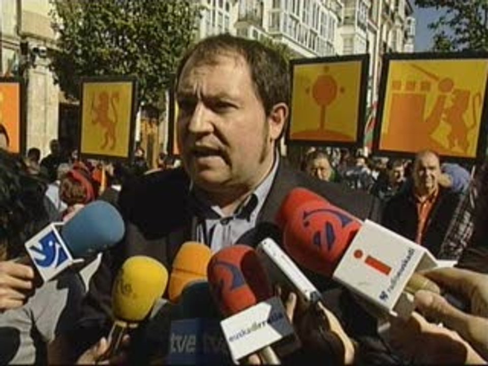 Barrena: el PNV "está preparando un gran fraude político"