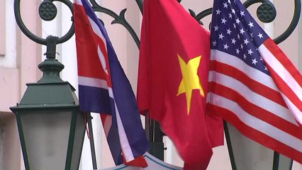 북·미 사흘째 실무협상...엄지 치켜든 비건대표 / YTN