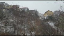 Report Tv-Bie dëborë në Durrës, Krujë dhe Fushë-Krujë