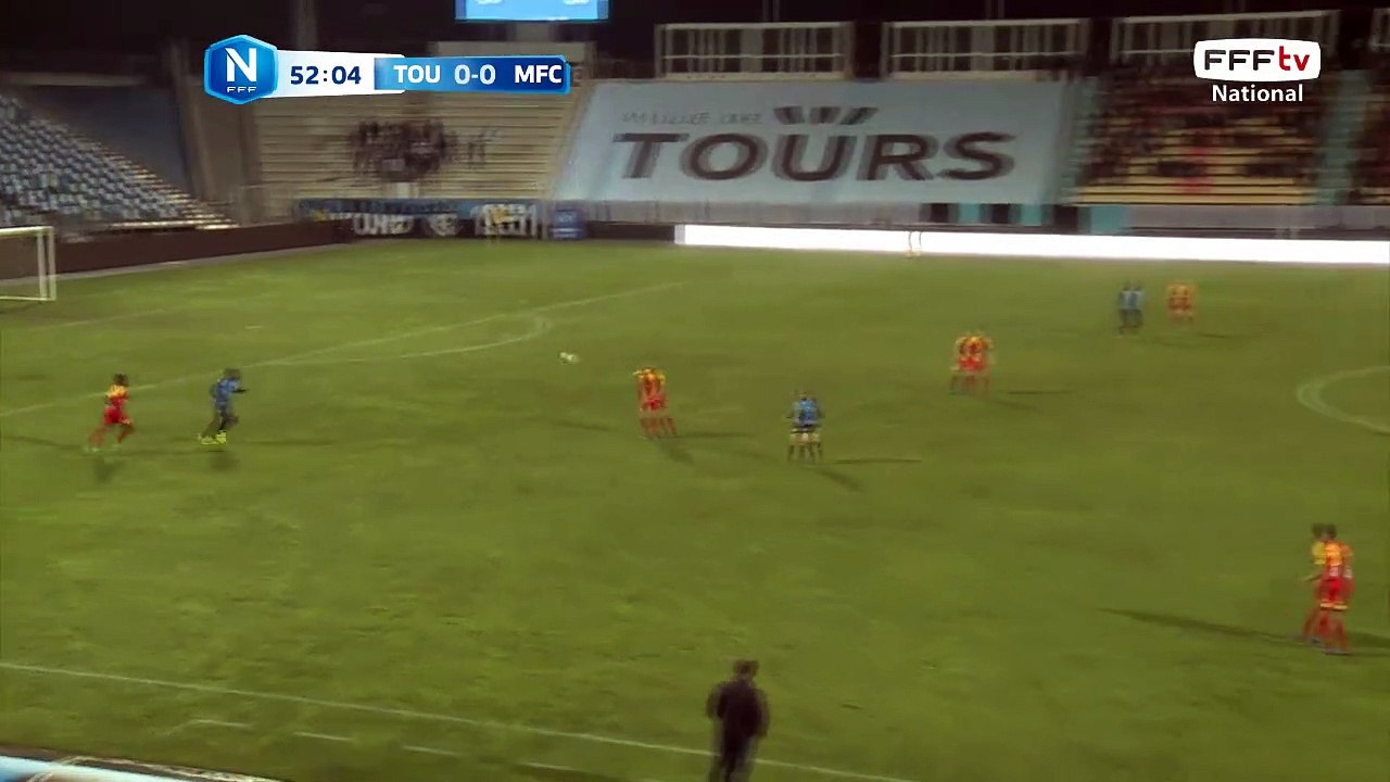 Très belle occasion du Tours FC mais bien défendu par Le Mans.