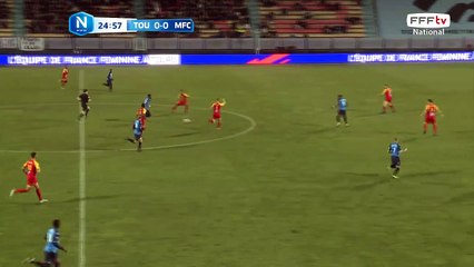 La tentative d'ABDALLAH est repoussée par AYMES.