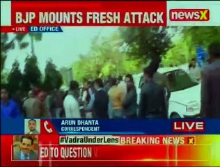 Money Laundering Case Robert Vadra arrives at ED office with Priyanka Gandhi to face inquiry