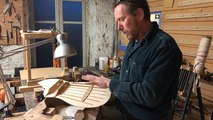 Musique. Les secrets de la fabrication d’une guitare révélée par le luthier de M