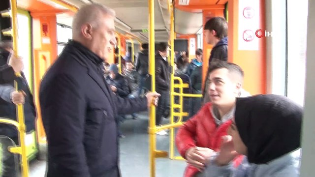 Bozbey vatandaşların sorunlarını BursaRay'da dinledi