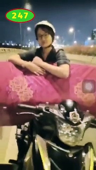 DDT- Toàn cảnh vụ cô gái gây sự với tài xê GrabBike