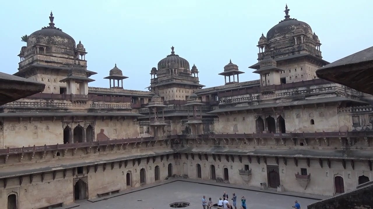 dag 13-14: Agra - Orchha - Khajuraho 28-29/11/18