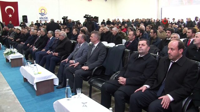 Bakan Varank açılışını yaptığı sanayi sitesinde kaynak yaptı, vatandaşlarla sohbet etti