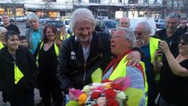 Patrick Sébastien, accueilli par des gilets jaunes à Périgueux