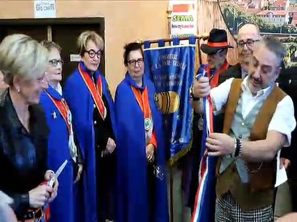 Le tour de magie de Dani Lary en pleine inauguration du salon des vins de Tain-l'Hermitage