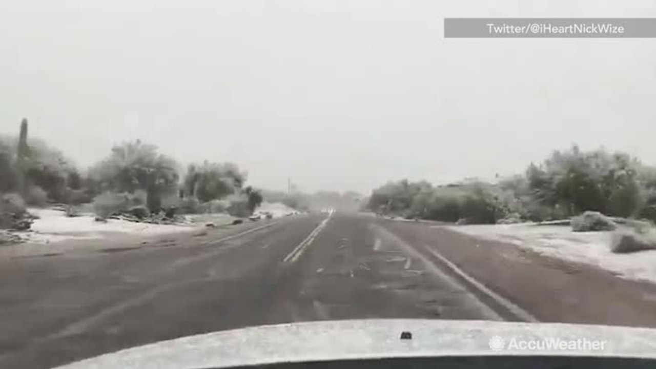 Rare snow day in the Southwest