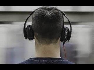 La OMS advierte sobre el mal uso de los auriculares
