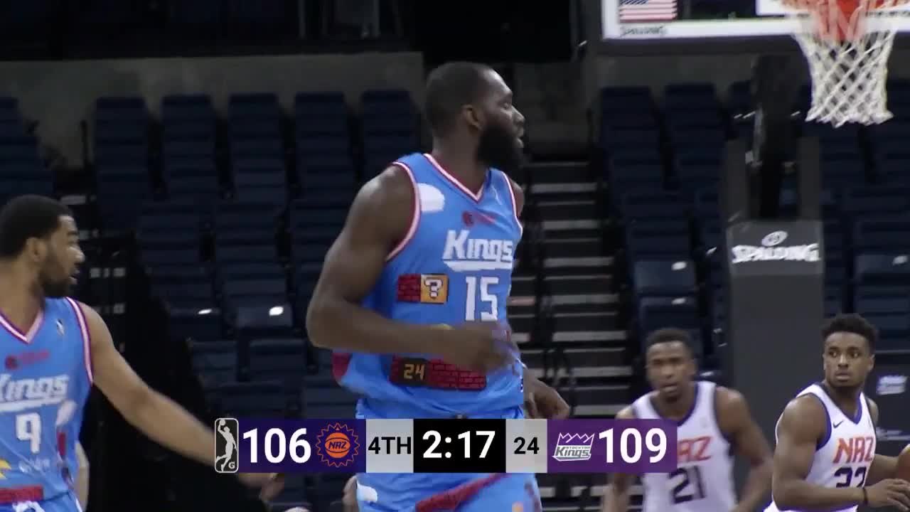 Daniel Ochefu Posts 26 points & 17 rebounds vs. Northern Arizona Suns