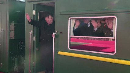 "김정은 위원장 열차, 톈진 통과해 남하 중" / YTN