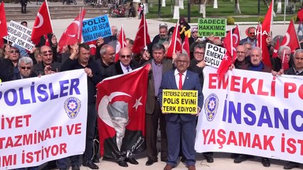 Mersin'de emekli polisler 3600 ek gösterge istedi