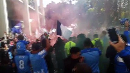 Gran Ambiente Durante la Previa en los Aledaños de La Rosaleda