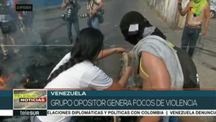 Télécharger la video: Venezuela: opositores generan violencia en Ureña e instalan barricadas