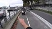 Un chauffard en scooter menace un cycliste alors que c'est lui qui est en tord