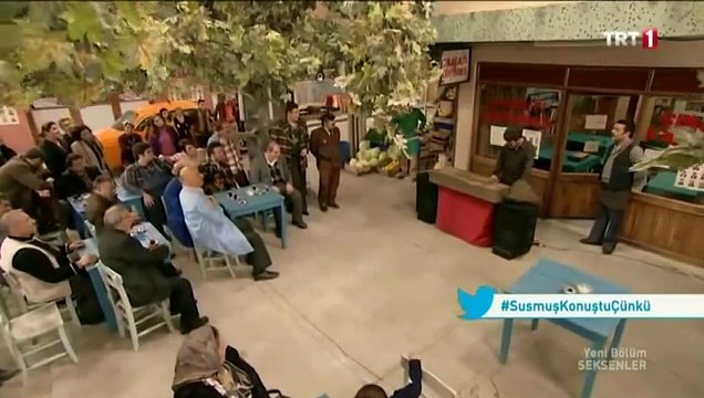 Seksenler, Susmuş Şarkı Söylüyor. (Aydın Sarman - Boşu Boşuna)