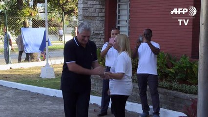 Cuba vota nova Constituição atenta à Venezuela