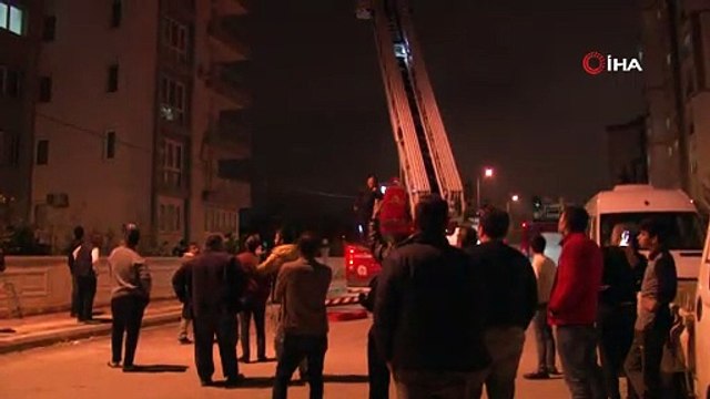 5. katta mahsur kalan vatandaş itfaiye tarafından kurtarıldı