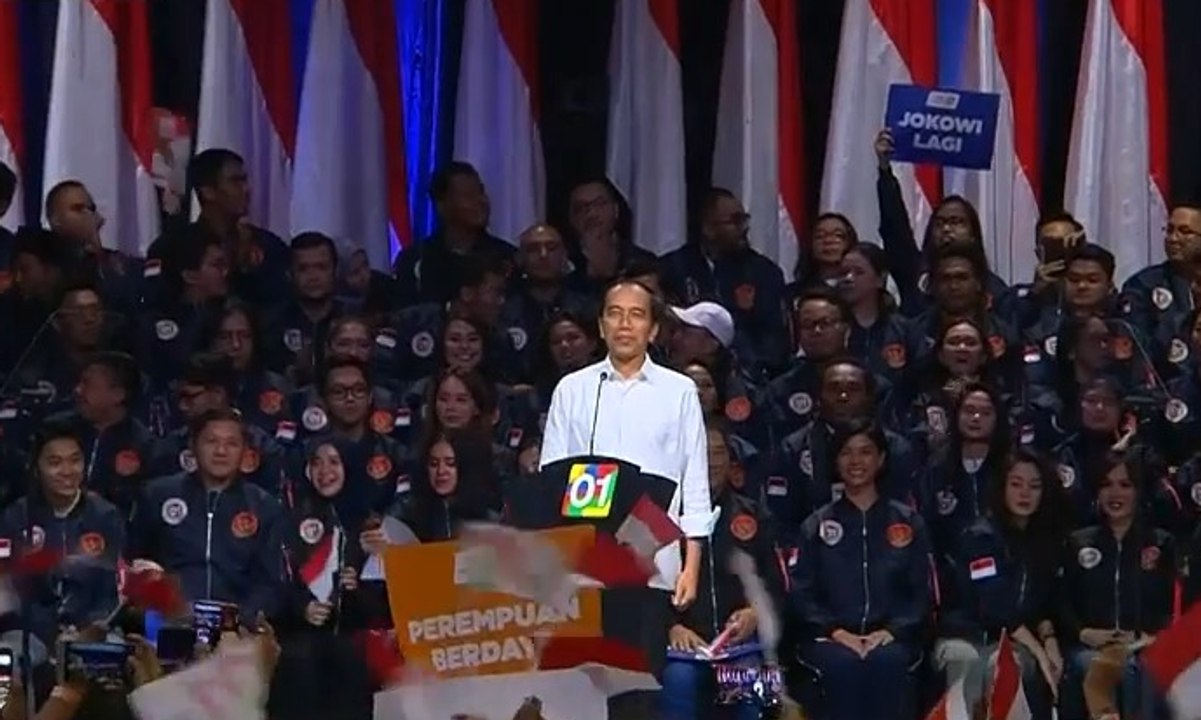 Joko Widodo Ingin Pengusaha Kecil Tak Sulit Uru...