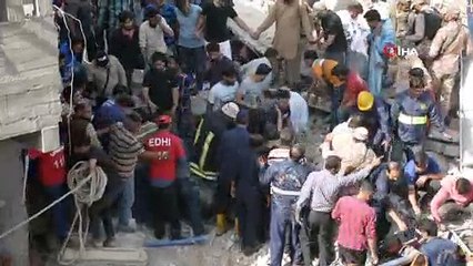 - Pakistan'da 4 Katlı Bina Çöktü: 3 Ölü