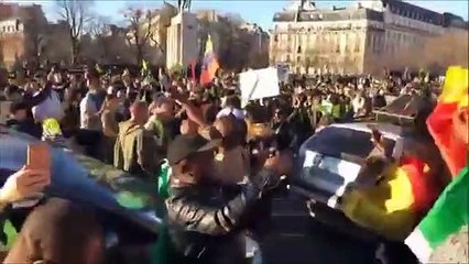 Paris- Mobilisation contre Paul BIYA- featuring les gilets jaunes de France