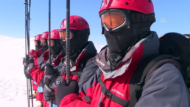 Mehmetçik afetzedelerin yardımına hazır (2) - KARS