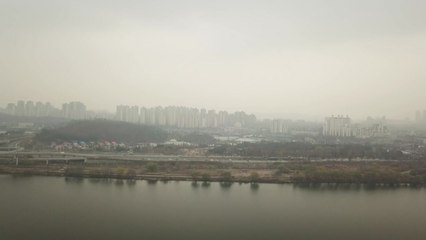 [날씨] 짙은 안개에 中 스모그 가세...초미세먼지 비상 / YTN