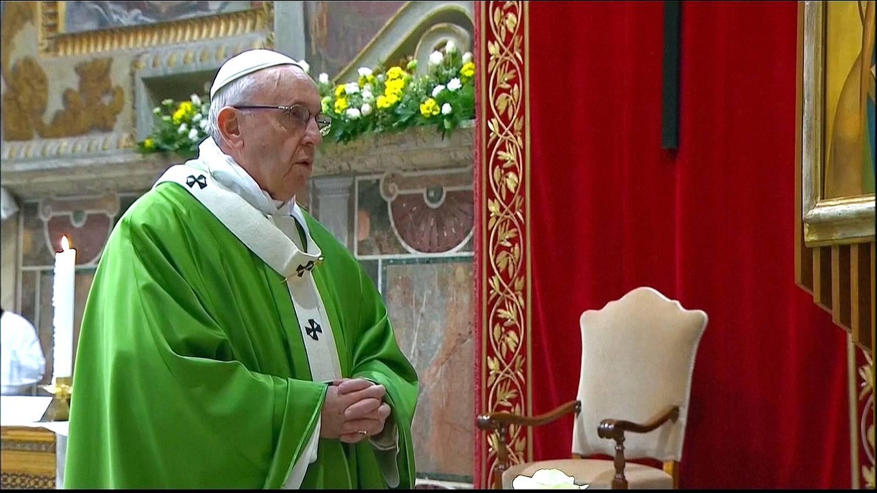 Pope Francis calls for 'all-out battle' against child sex abuse