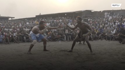 In this boxing tradition, fighters punch with just one hand