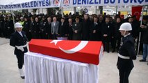 Kansere yenik düşen polis memuru Hülya Özdemir son yolculuğuna uğurlandı