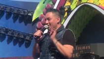 El bochornoso show de Manny Manuel borracho en el Carnaval de Gran Canaria