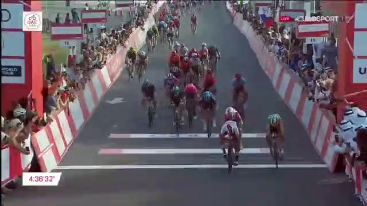 Cyclisme - UAE Tour - Fernando Gaviria remporte la 2e étape devant Elia Viviani