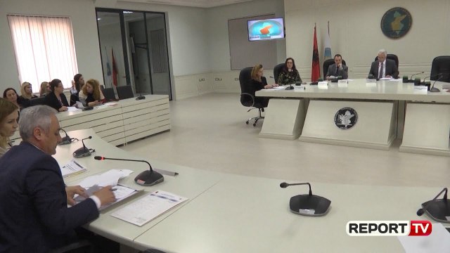 Report TV - KQZ pret vakancat nga Kuvendi, refuzon ikjen e 'shpejtuar' të kandidatëve të opozitës