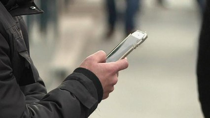 Скачать видео: Allarme del Crediti Suisse: vendite smartphone in calo