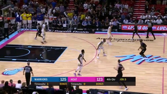 Basket-Ball - NBA - Dwyane Wade Buzzer Beater Wins It For The Heat! February 27 2019