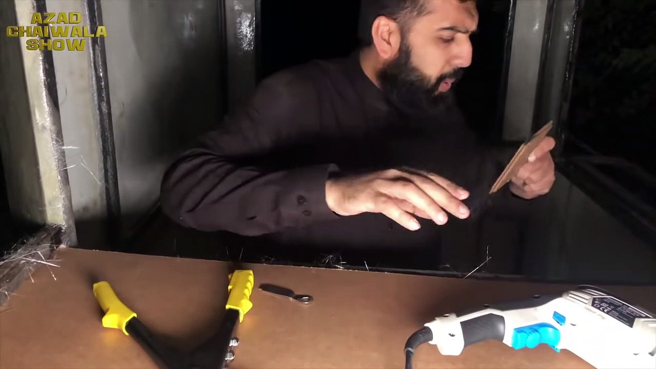 Rivet Gun Kaiseh Istemal Karteh Hain Tutorial in Urdu Hindi | Azad Chaiwala Show