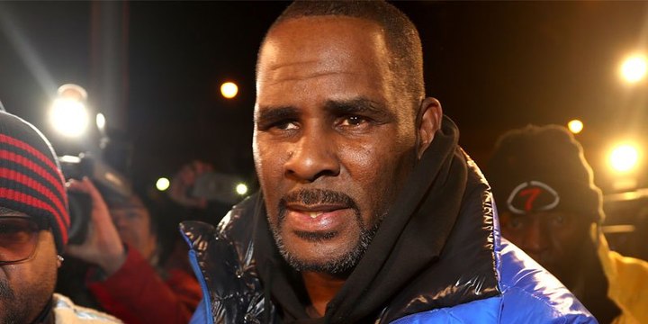 R. Kelly Pleads Not Guilty To All 10 Counts Of Aggravated Sexual Abuse