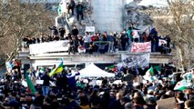 Police crack down on Algeria's anti-Bouteflika protesters