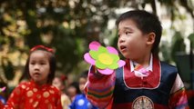 اطفال  فيتنام يستعدون لاستقبال كيم وترامب