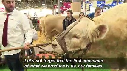 Farmers face criticism at Paris Agriculture Fair