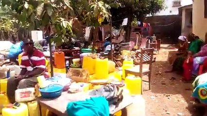 Plusieurs familles ont vu leurs maisons démolies par le gouvernement à Kaporo-Rails