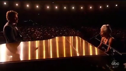Bradley Cooper and Lady Gaga Perform 'Shallow' at the 2019 Oscars_