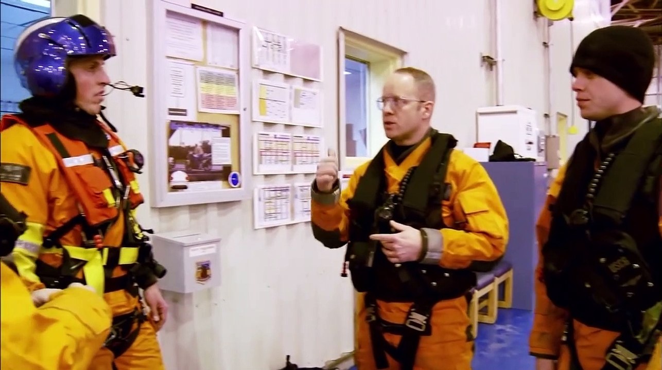 Coast Guard Alaska S02E01   Into the Night