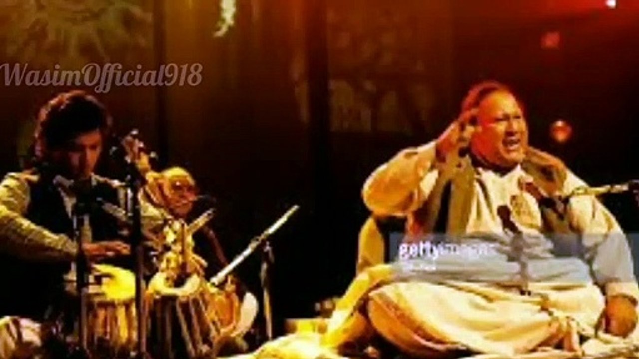 Ustad Nusrat Fateh Ali Khan Qawwali  Wo Aur Bhi Yaad Aa Raha Hain Main Unko Jitna Bhula