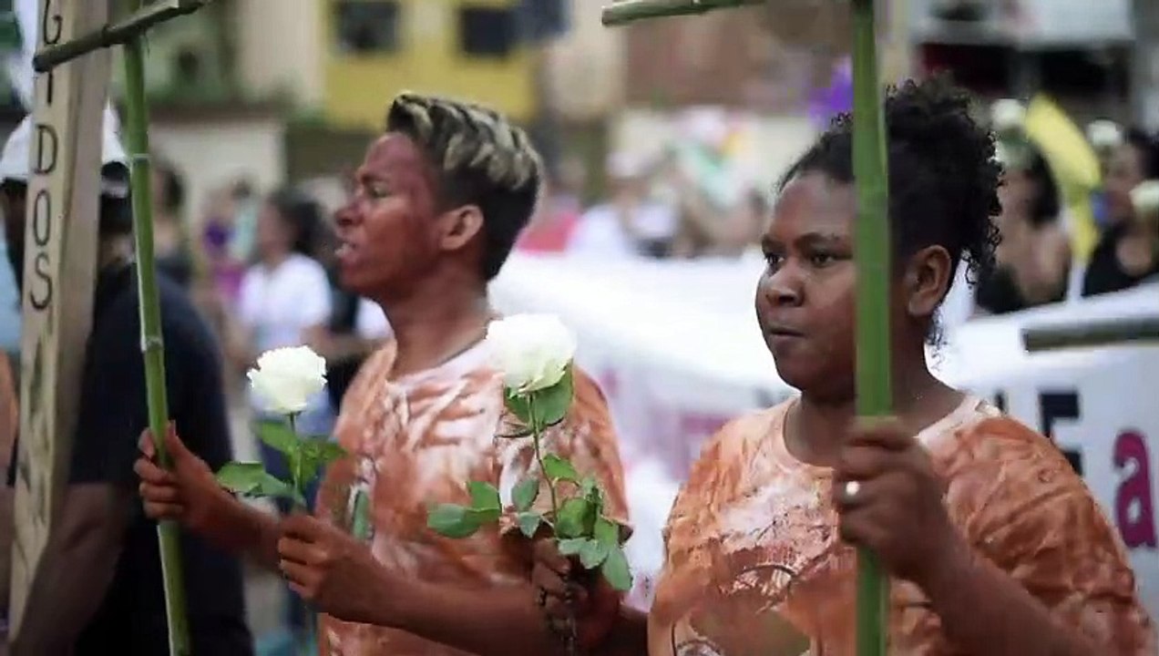 Protestos e saudade em Brumadinho