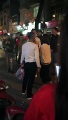 Tỏ tình bất thành, thanh niên túm áo cô gái hù dọa: “Em nghĩ trốn được anh á?"